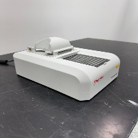 Thermo NanoDrop 8000 UV/VIS Spectrophotometer image 0